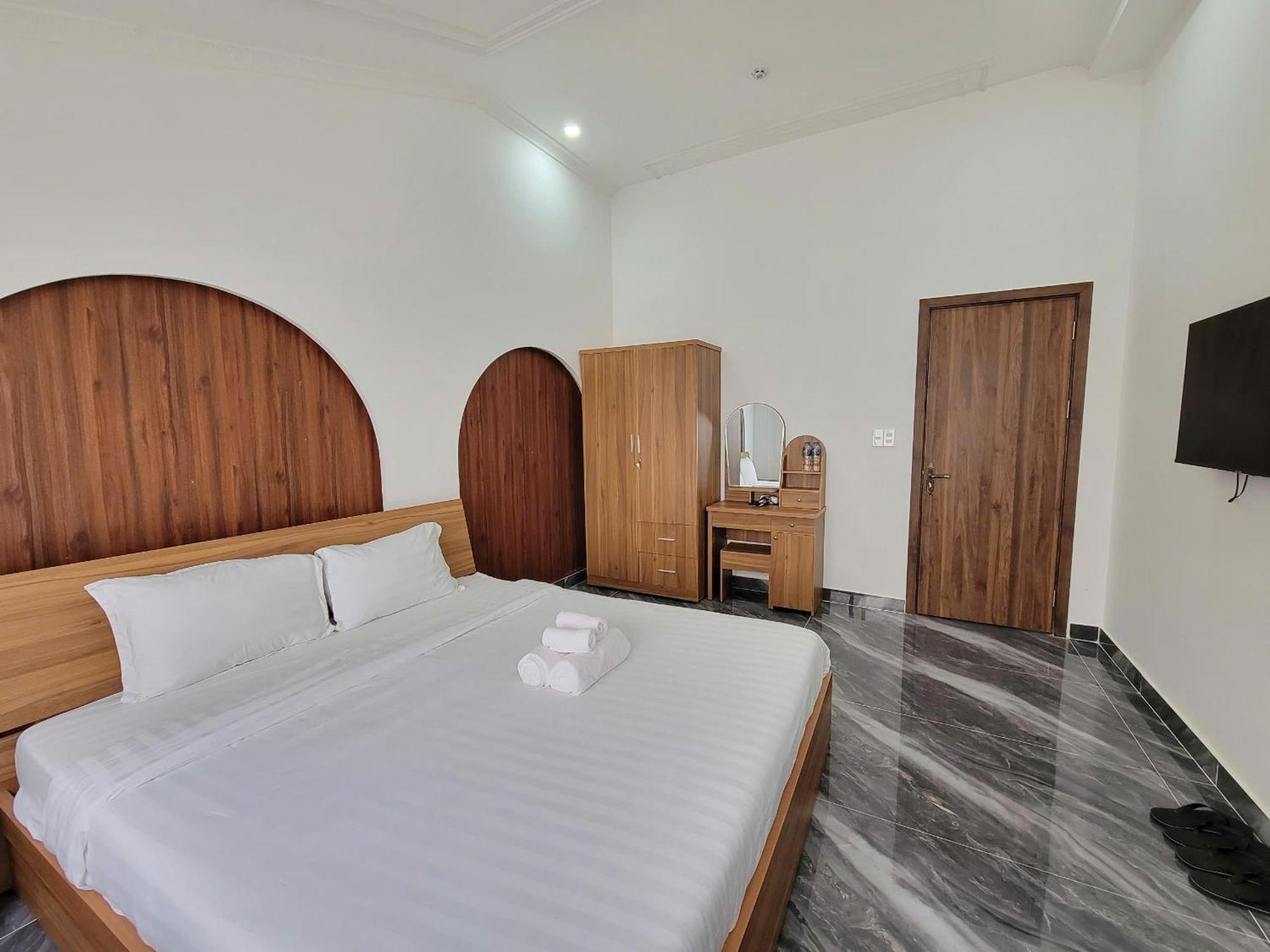 Savio Hotel Trieu Viet Vuong Dalat Exteriör bild