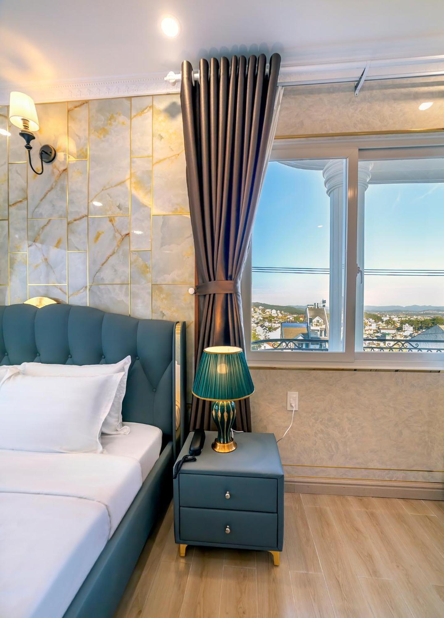 Savio Hotel Trieu Viet Vuong Dalat Exteriör bild
